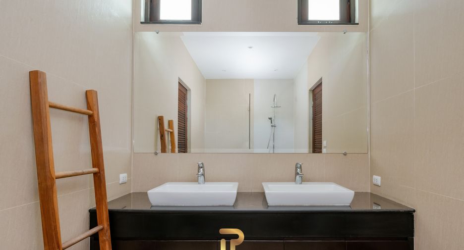 À vendre 5 chambres villa à Hua Hin, Prachuap Khiri Khan