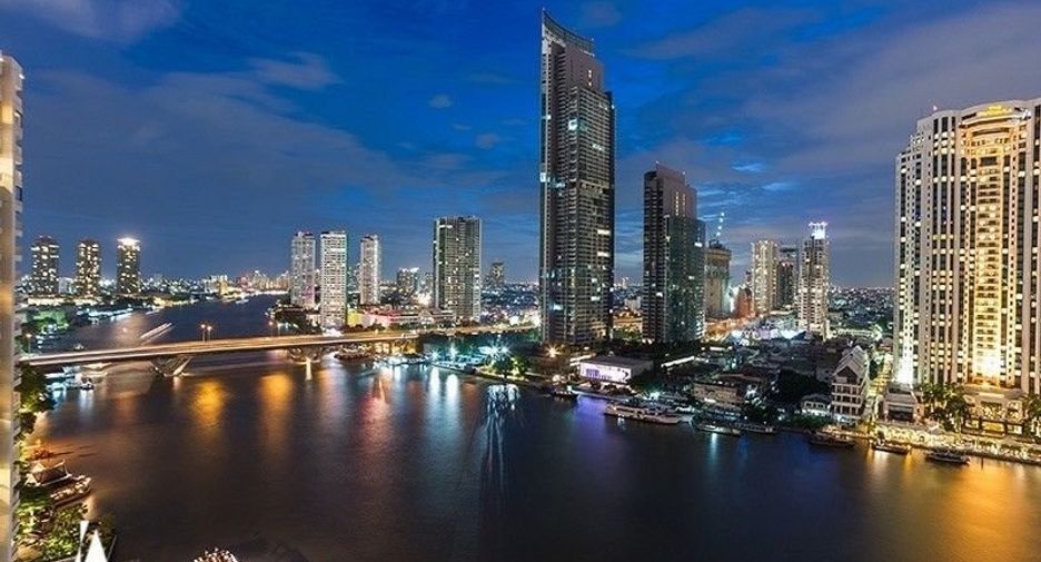 For sale 2 ベッドルーム condo in Sathon, Bangkok