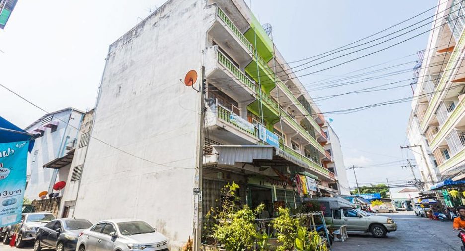 For sale 3 Beds retail Space in Rat Burana, Bangkok