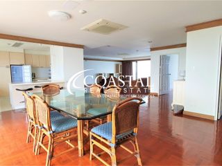 For rent and for sale 4 bed condo in Pratumnak, Pattaya