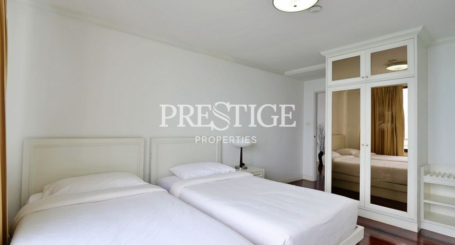 For sale 3 ベッドルーム condo in Pratumnak, Pattaya