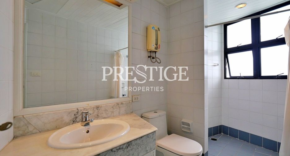 For sale 3 ベッドルーム condo in Pratumnak, Pattaya