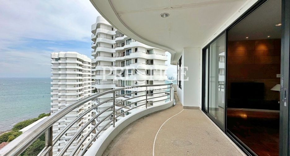 For sale 3 ベッドルーム condo in Pratumnak, Pattaya