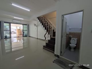 For rent 3 bed townhouse in Thung Khru, Bangkok