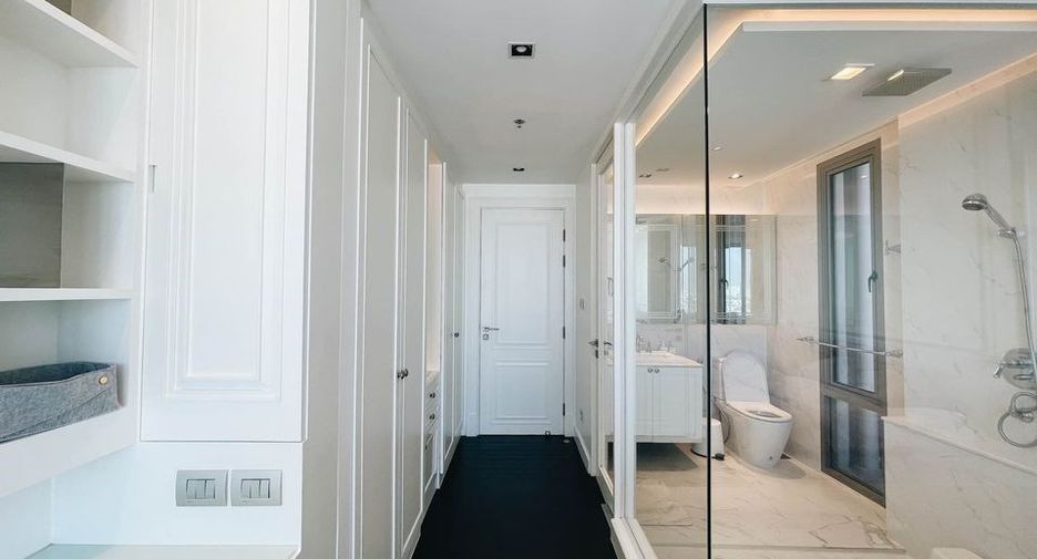 For rent and for sale 2 bedrooms condo in Yan Nawa, Bangkok