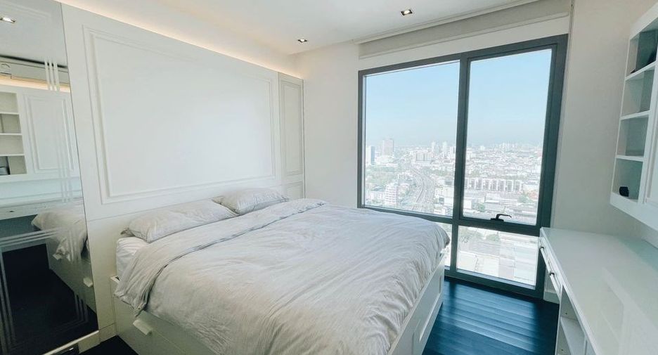 For rent and for sale 2 bedrooms condo in Yan Nawa, Bangkok