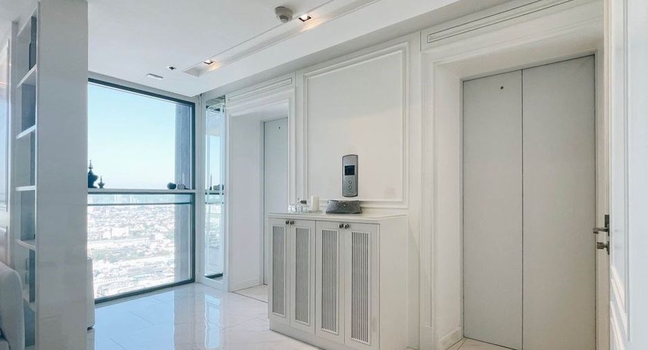 For rent and for sale 2 bedrooms condo in Yan Nawa, Bangkok