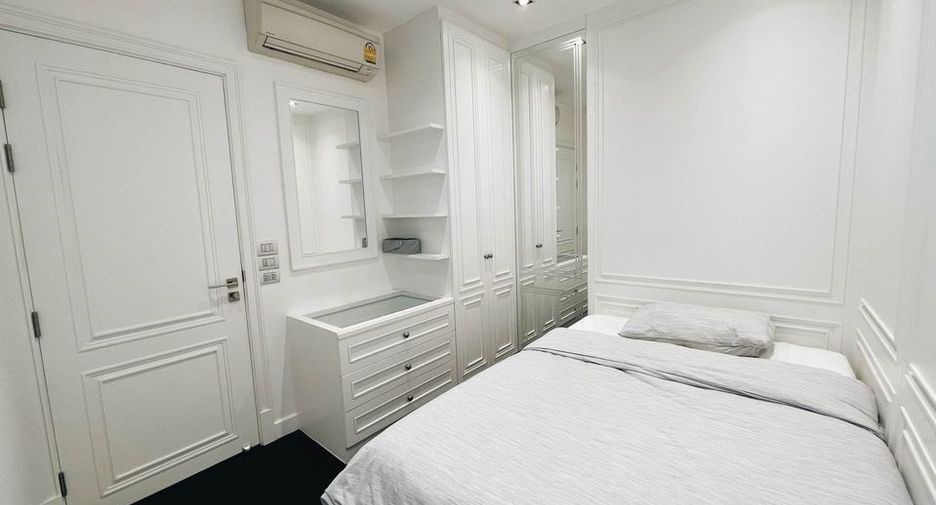 For rent and for sale 2 bedrooms condo in Yan Nawa, Bangkok