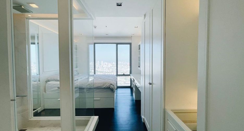 For rent and for sale 2 bedrooms condo in Yan Nawa, Bangkok