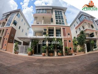 For sale 4 bed office in Taling Chan, Bangkok
