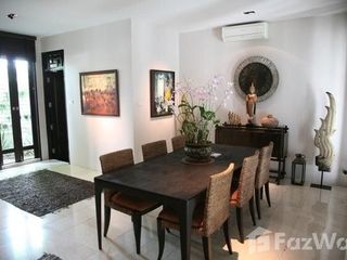 For rent 3 Beds villa in Phaya Thai, Bangkok