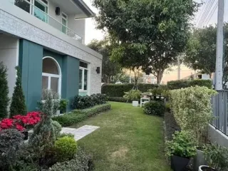 Haus zum Kauf mit 4 Zimmer in Prawet, Bangkok