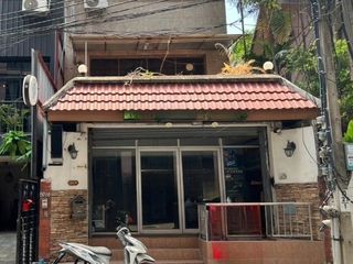 For rent 1 bed office in Khlong Toei, Bangkok