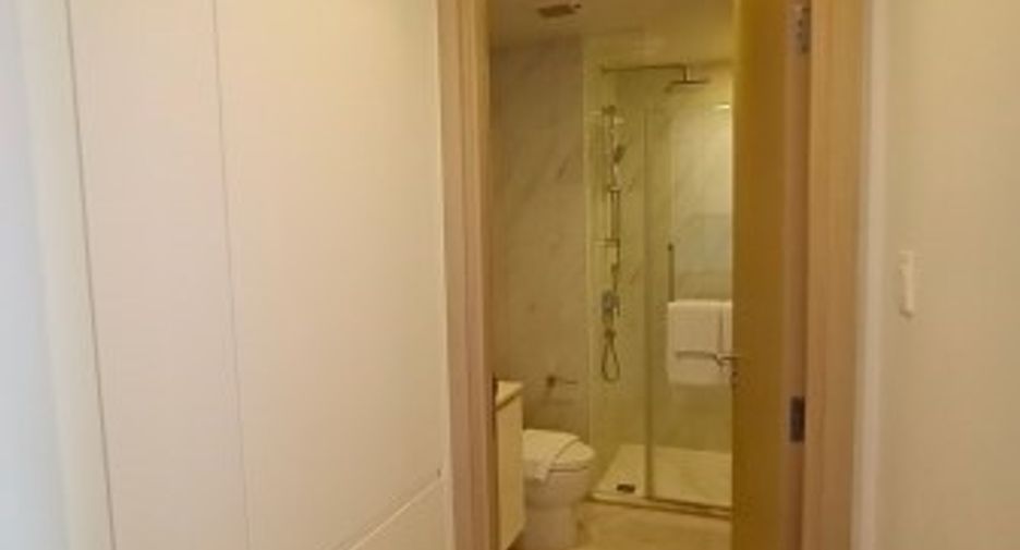 For sale 1 bed condo in Watthana, Bangkok