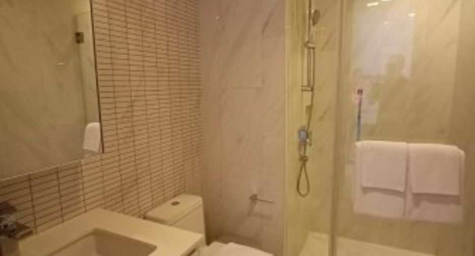 For sale 1 bed condo in Watthana, Bangkok