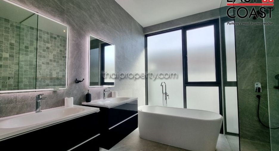 For sale 6 bedrooms house in Bang Lamung, Chonburi