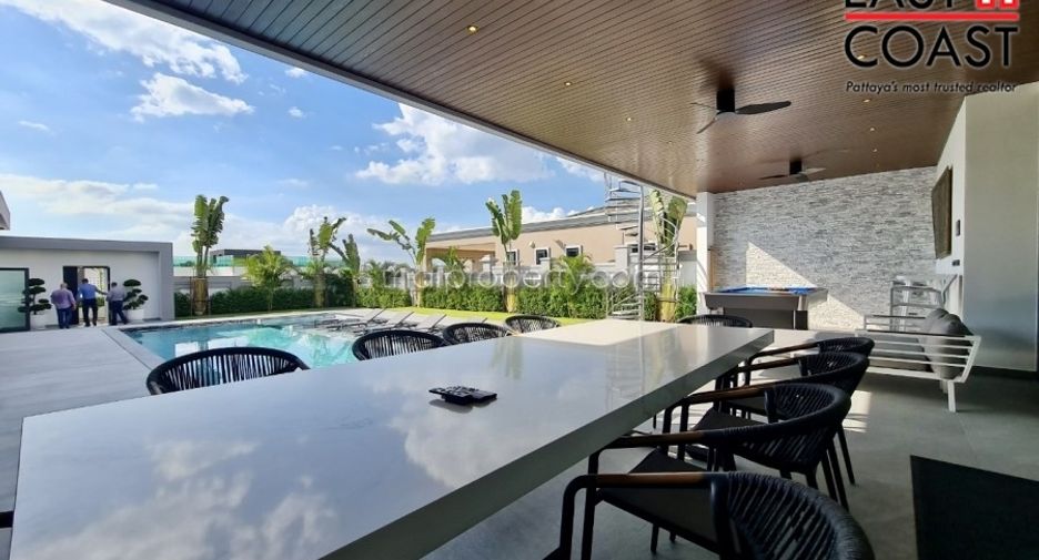 For sale 6 bedrooms house in Bang Lamung, Chonburi