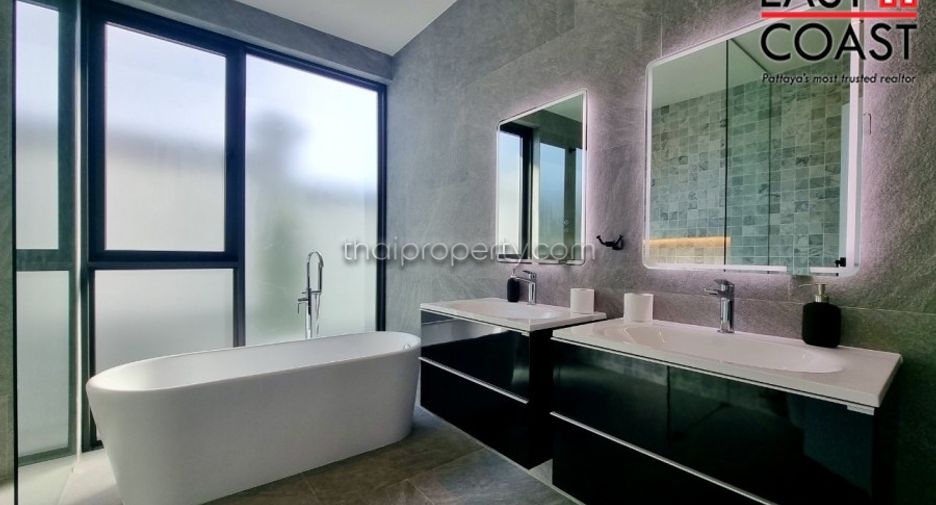 For sale 6 bedrooms house in Bang Lamung, Chonburi