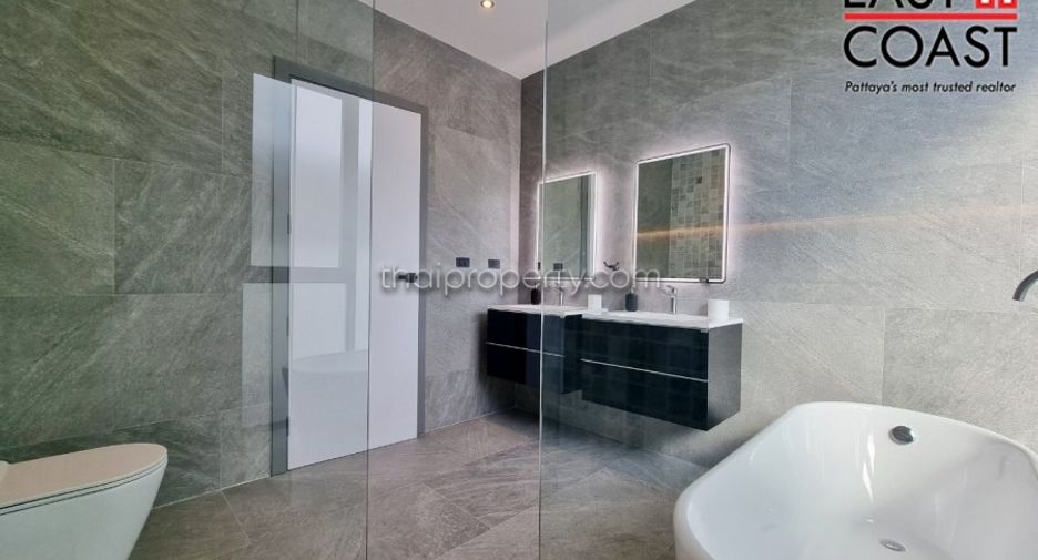 For sale 6 bedrooms house in Bang Lamung, Chonburi