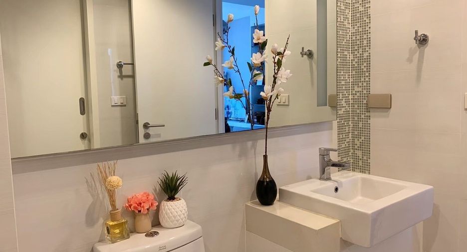 For sale 1 bed condo in Sathon, Bangkok