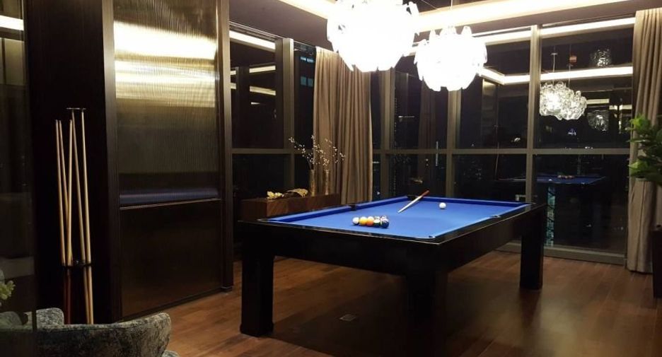 À louer et à vendre 2 chambres condo à Bang Rak, Bangkok
