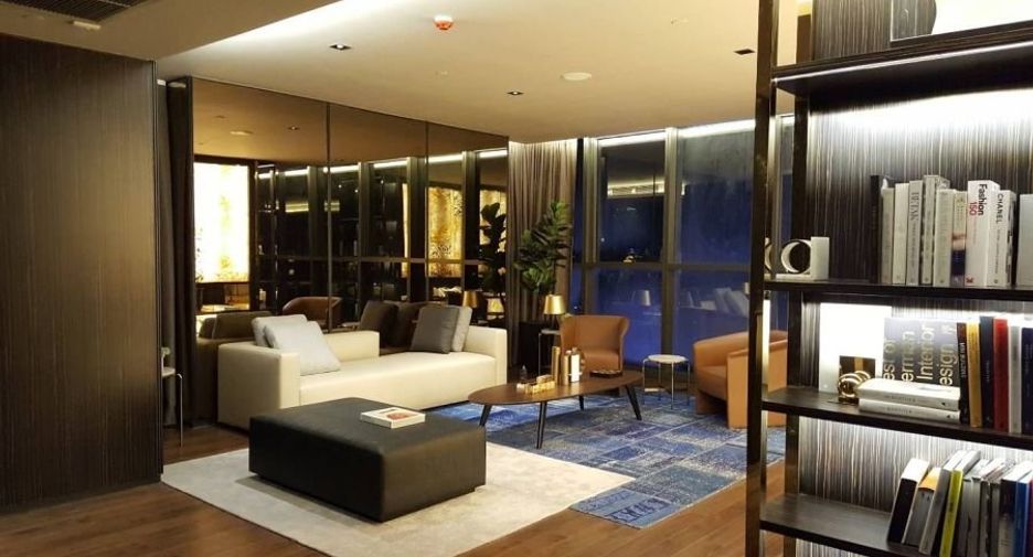 À louer et à vendre 2 chambres condo à Bang Rak, Bangkok