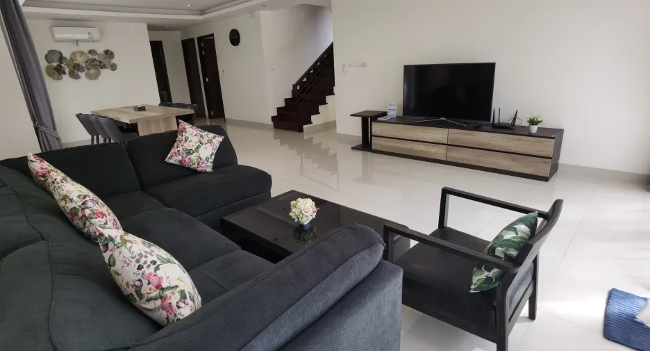 For sale 5 bed villa in Thalang, Phuket