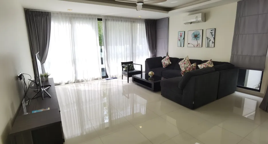 For sale 5 bed villa in Thalang, Phuket