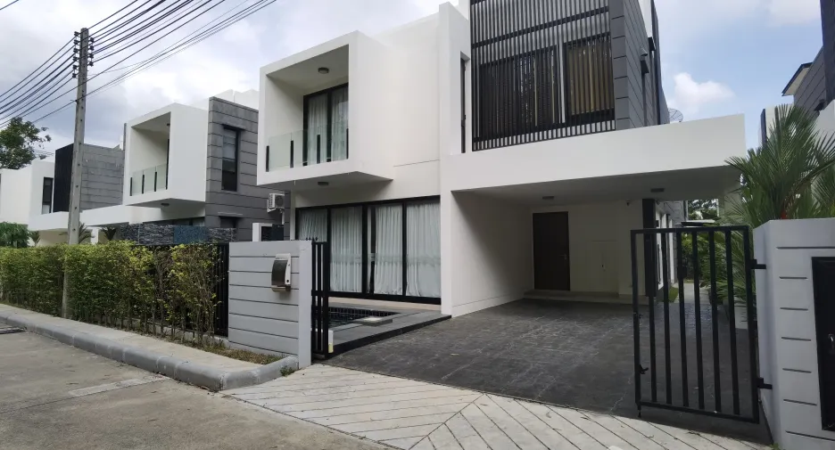 For sale 5 bed villa in Thalang, Phuket