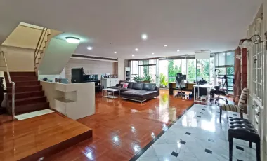 À vendre 4 chambres condo à Khlong Toei, Bangkok