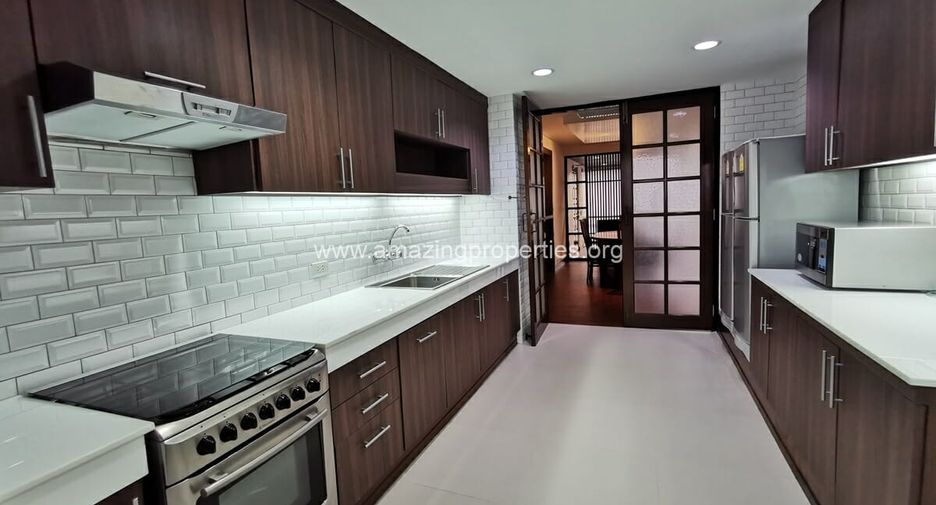 For rent 3 bed condo in Ban Pong, Ratchaburi