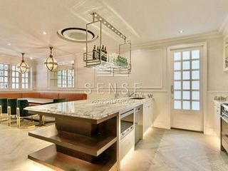 For sale 4 bed townhouse in Ratchathewi, Bangkok