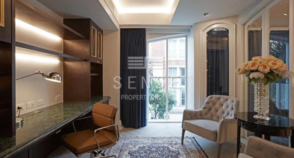 For sale 4 bedrooms townhouse in Ratchathewi, Bangkok