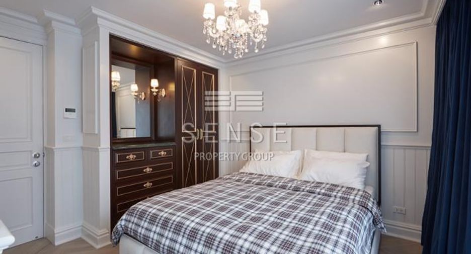 For sale 4 bedrooms townhouse in Ratchathewi, Bangkok