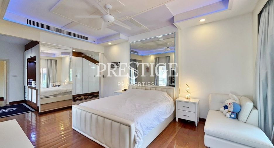 For sale 4 bedrooms house in Bang Lamung, Chonburi