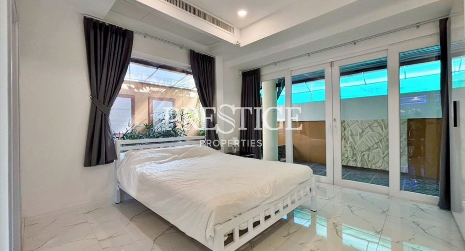 For sale 4 bedrooms house in Bang Lamung, Chonburi