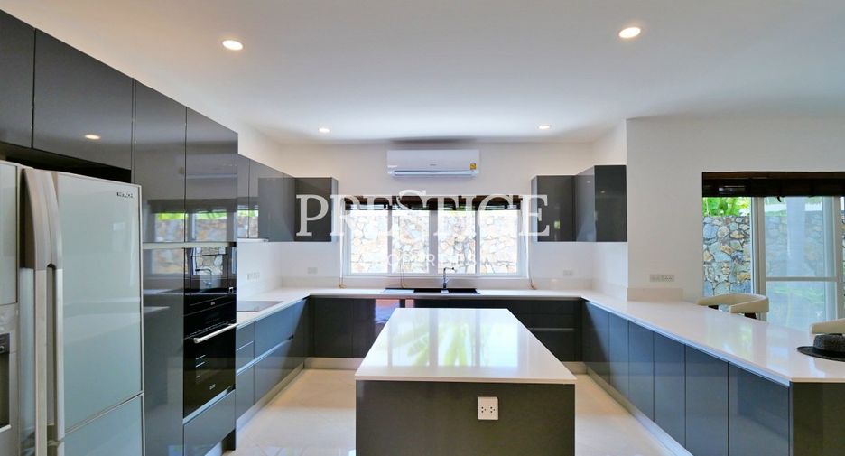 Casa en venta y en alquiler de 6 habitaciones en Bang Lamung, Chonburi