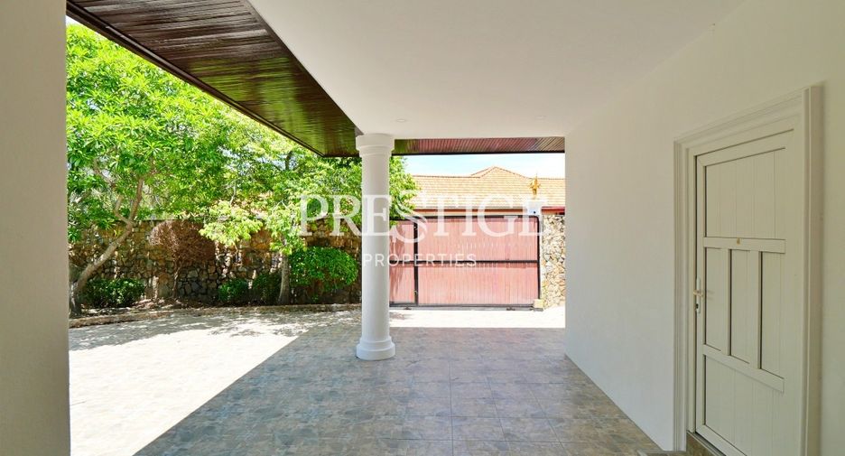 Casa en venta y en alquiler de 6 habitaciones en Bang Lamung, Chonburi