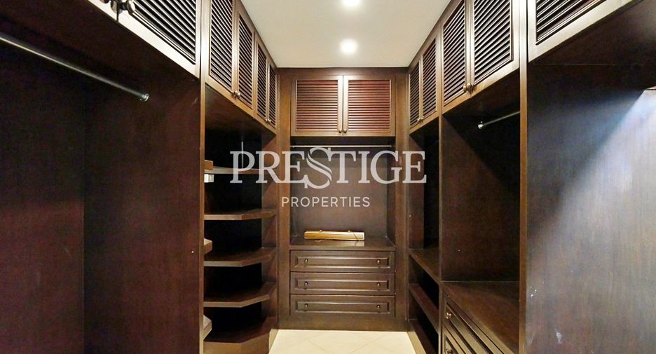 Casa en venta y en alquiler de 6 habitaciones en Bang Lamung, Chonburi