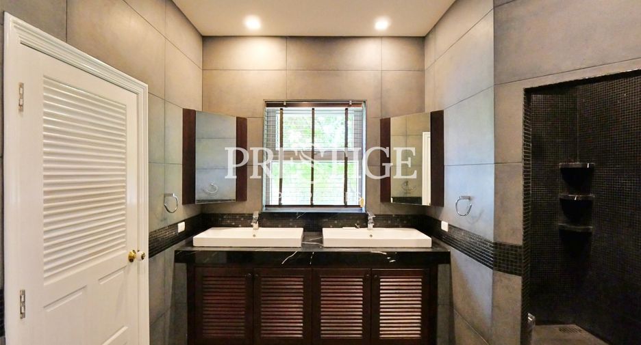 Casa en venta y en alquiler de 6 habitaciones en Bang Lamung, Chonburi