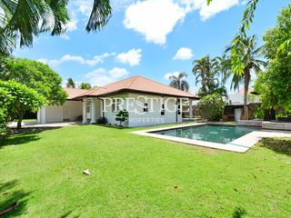 Casa en venta y en alquiler de 6 habitaciones en Bang Lamung, Chonburi