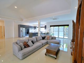 Casa en venta y en alquiler de 6 habitaciones en Bang Lamung, Chonburi