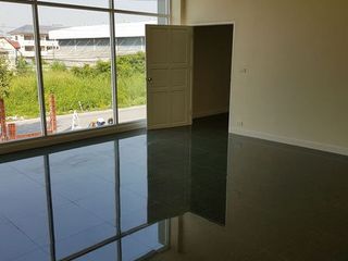 For rent and for sale warehouse in Mueang Samut Prakan, Samut Prakan