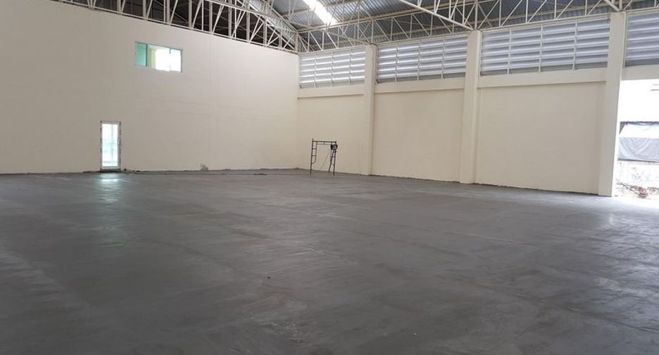 For rent and for sale warehouse in Mueang Samut Prakan, Samut Prakan