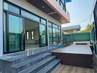For rent and for sale warehouse in Mueang Samut Sakhon, Samut Sakhon