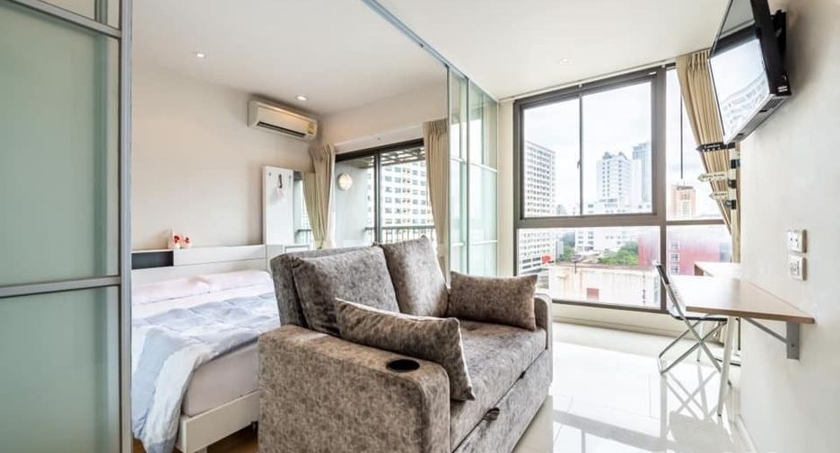 For rent studio condo in Phaya Thai, Bangkok