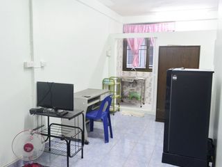 For sale 4 bed townhouse in Phaya Thai, Bangkok