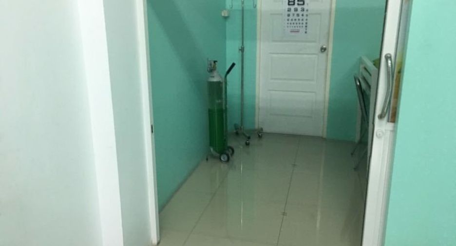 Local comercial en venta en Si Racha, Chonburi