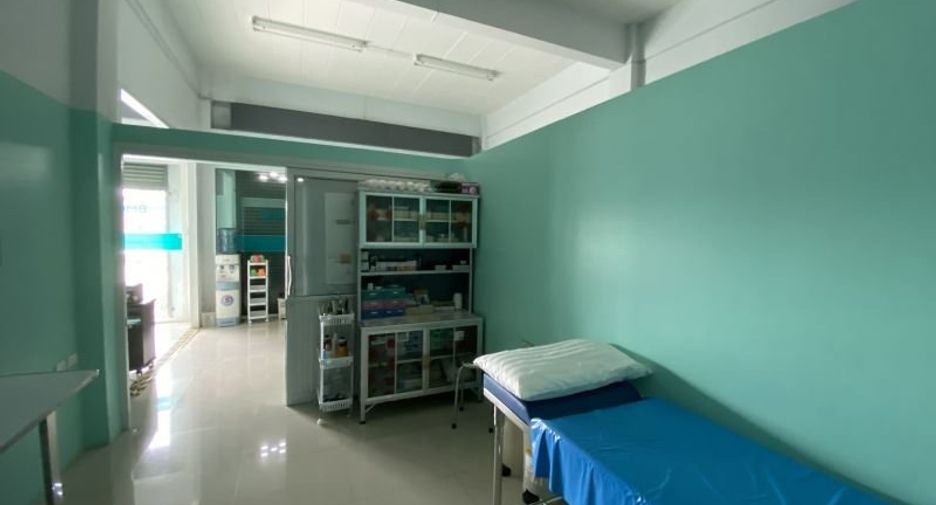 Local comercial en venta en Si Racha, Chonburi