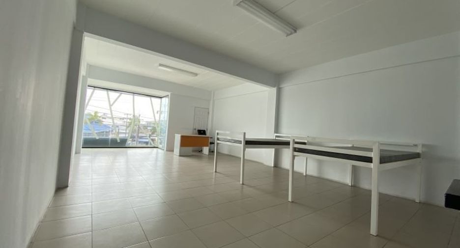 Local comercial en venta en Si Racha, Chonburi